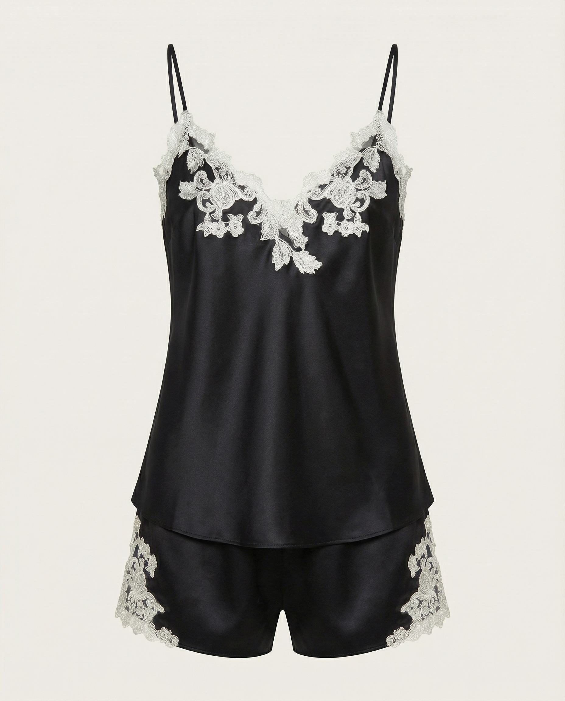 Mira Silk Set in Noir