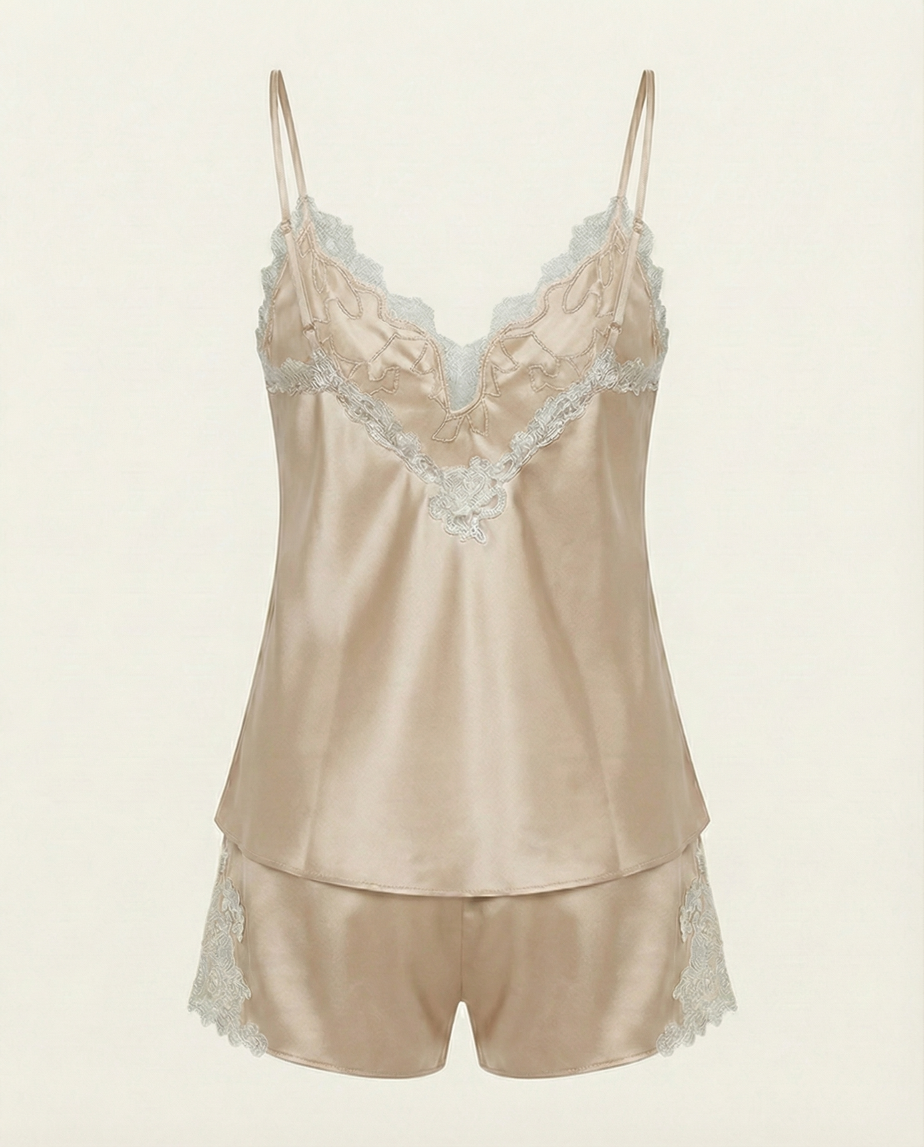 Mira Silk Set in Beige