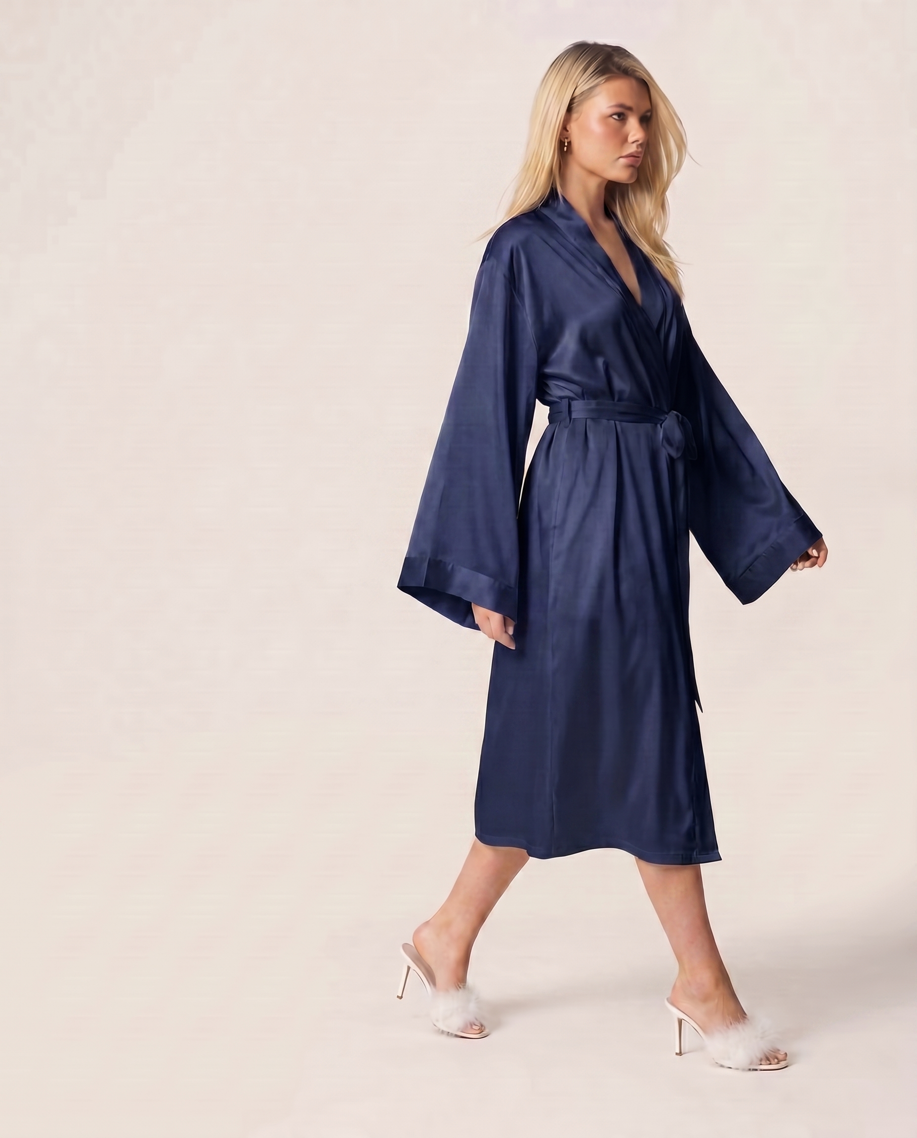 Violette Midi in Navy Blue