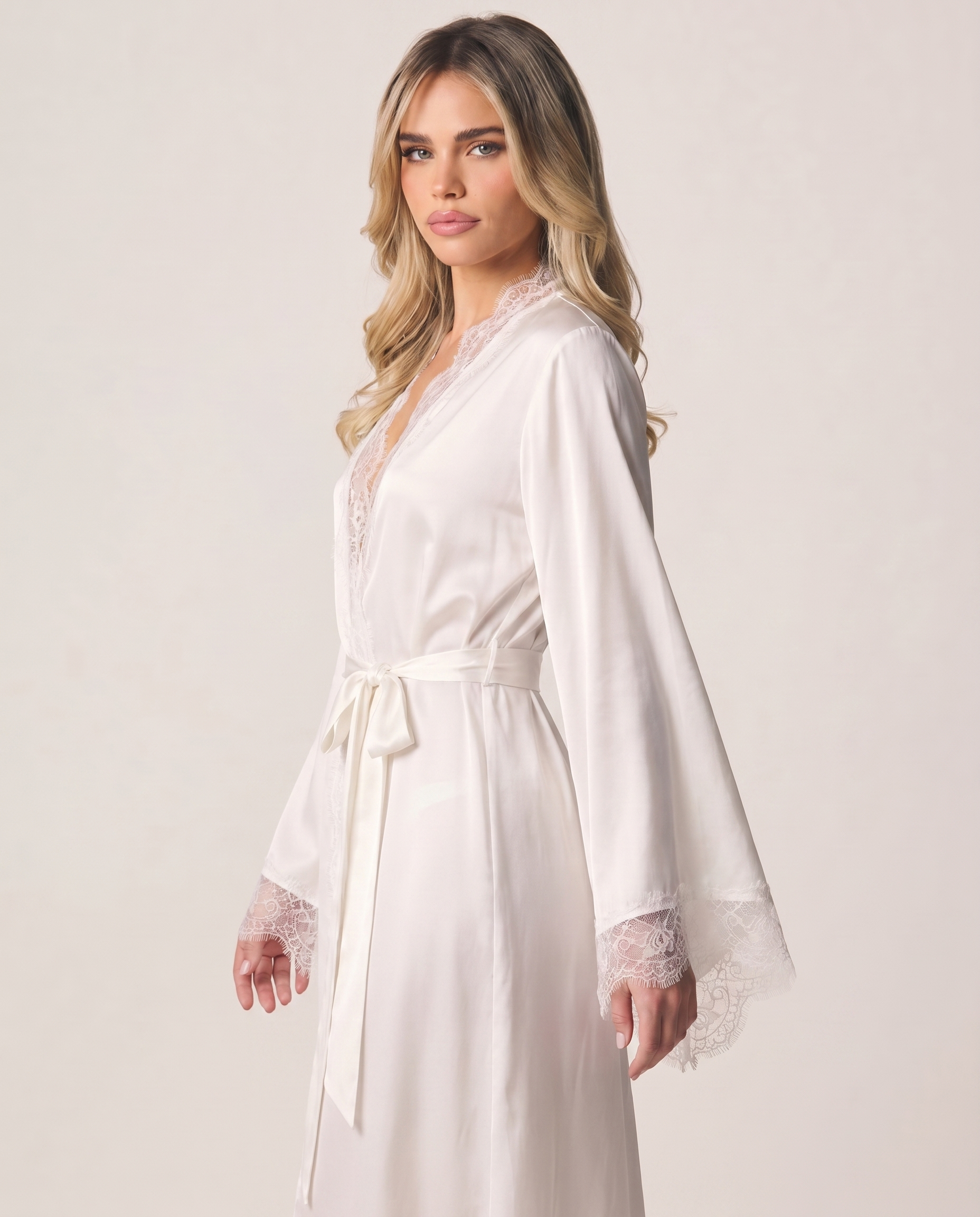 Celine Maxi Lace Robe in Ivory